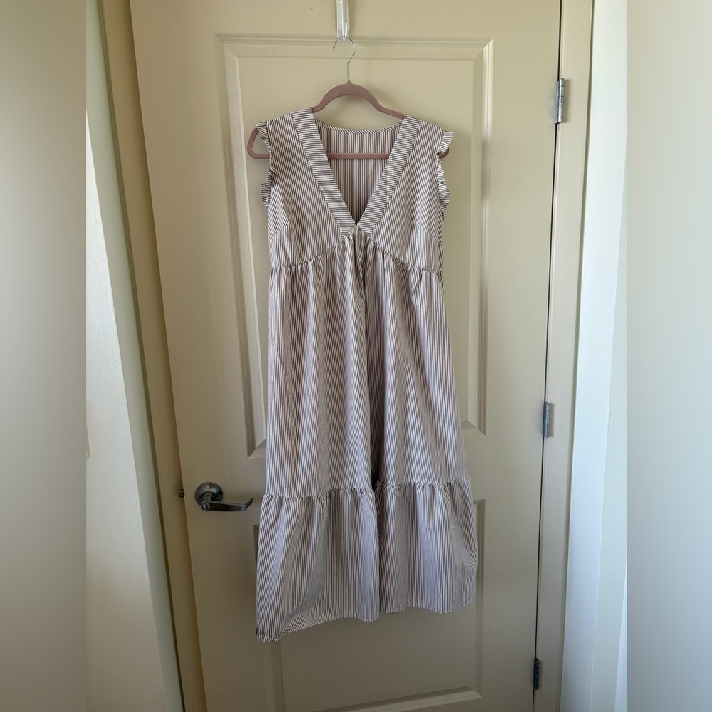 V-Neck Striped Maxi Dress in Cream and Gray